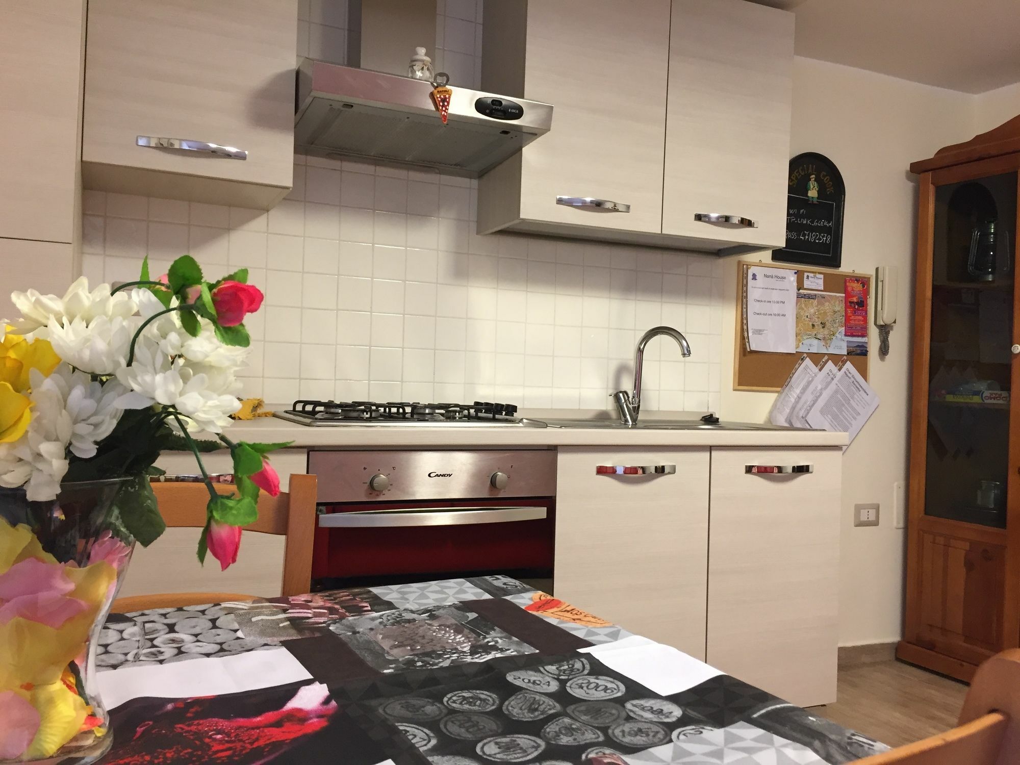Appartamento Nana House Napoli Esterno foto